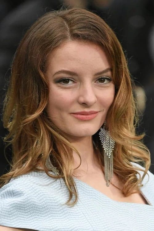 Photo of Dakota Blue Richards