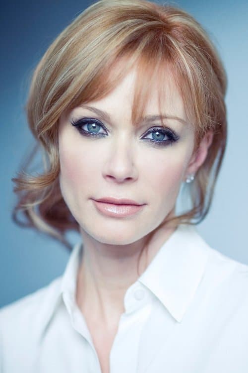 Photo of Lauren Holly